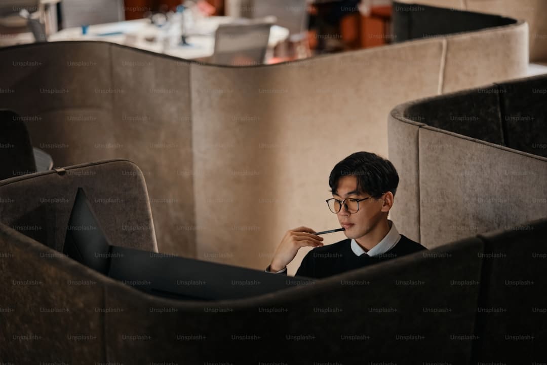 赵露思解约风云怎么看 明星签长约似借款买房